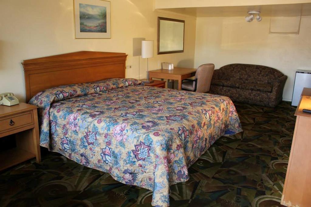 Lyons Presidential Inn And Suites المظهر الخارجي الصورة