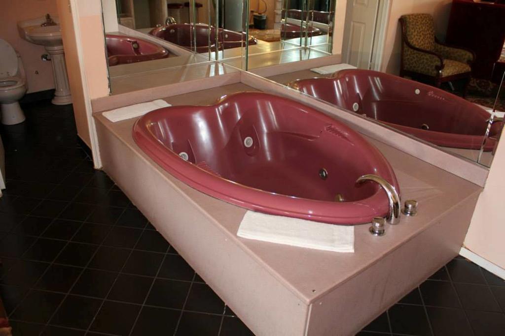 Lyons Presidential Inn And Suites المظهر الخارجي الصورة